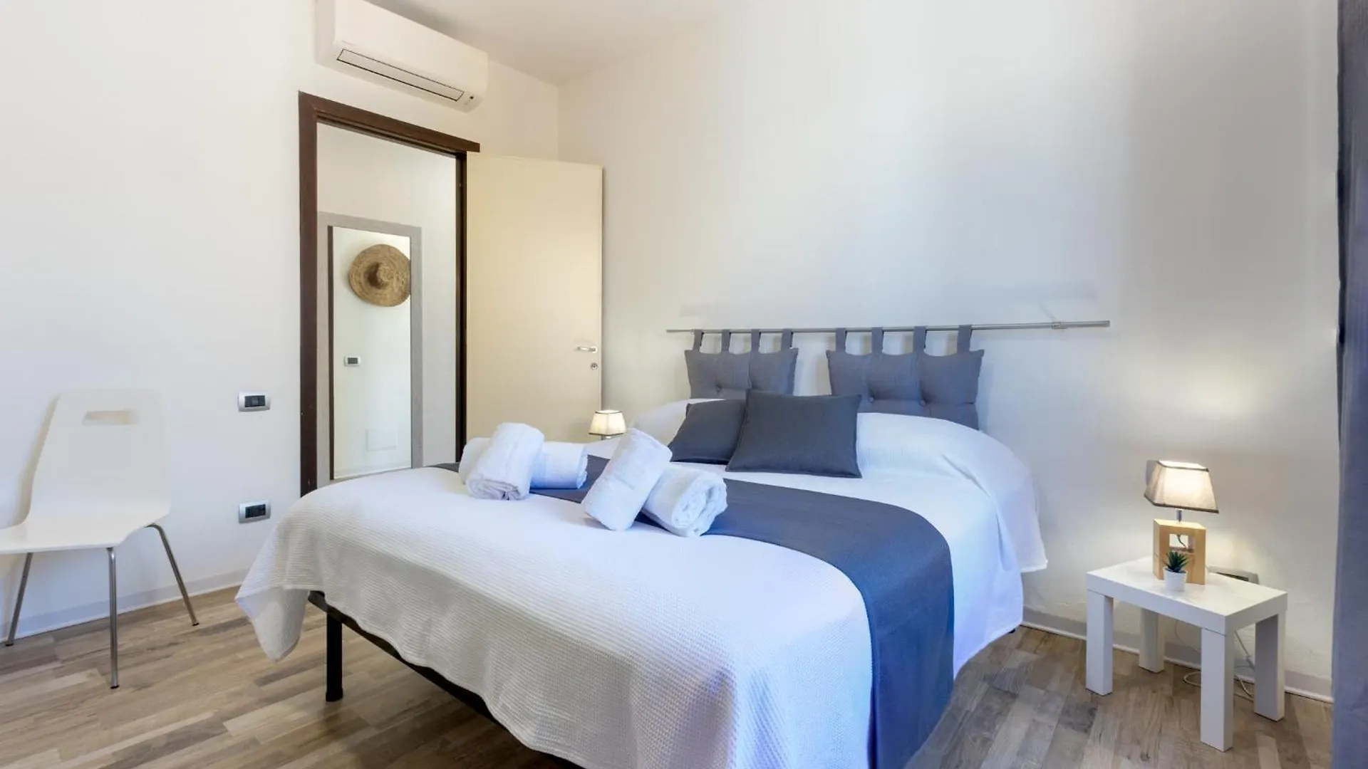 Max Apartment Quartu SantʼElena