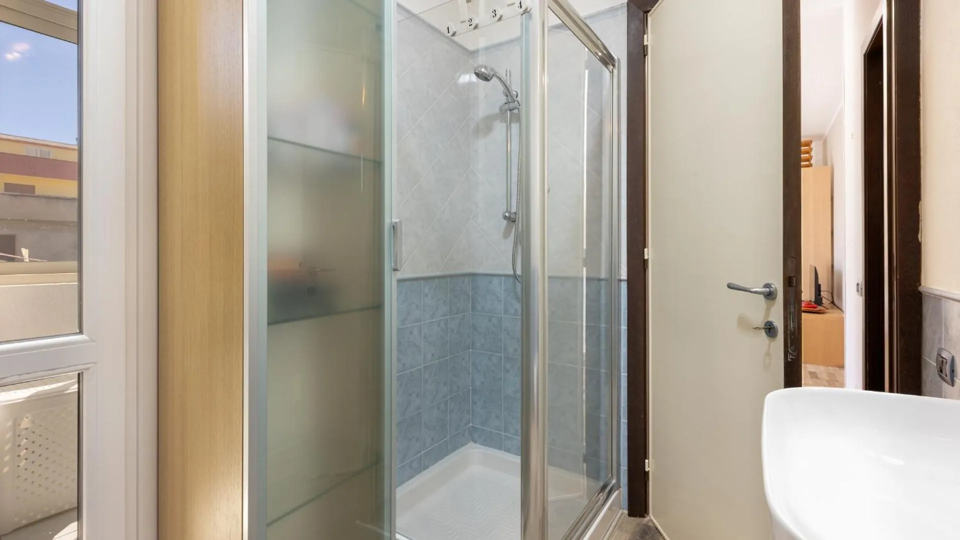 Max Apartment Quartu SantʼElena